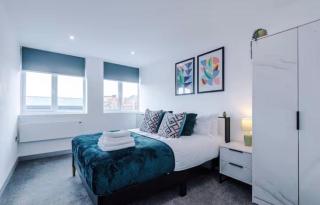 1 Bedroom Luxury Apartment Winkley Square - 5