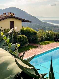 SANDS Apartment with lake view garden and pool - 0