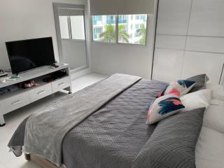 Cartagena frente al mar en exclusivo sector - 1