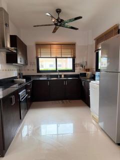 Elegant 3BR Villa with Private Pool, Rawai Phuket - 4