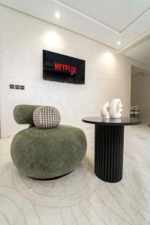 3 Bedrooms stylish flat near airport & center fast WiFi - 2