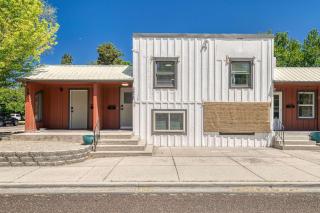 Uptown 2 bedroom flat near Train Depot - 7