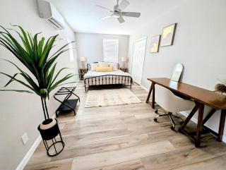 5mi to SeaWorld, King Bed, Sleeps 8, Cowboy Moon - 7