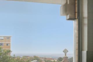'Bondi Fairview' Coastal Panorama with Balcony - Sydney - 3