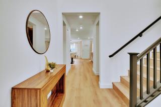 Modern Luxury 5BR • Lounge • EV • Games •Yard •BBQ - 7