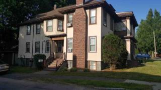 1EC REMODELED Expansive Home, Off Street Parking - 5