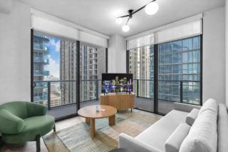 Brand New 2BR High-Rise in Downtown - Skyline Views - 3