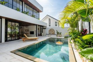 4BR Mediterranean Villa Otomai with Sunken Living - 0