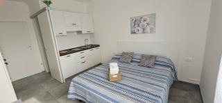 Life Apartments - 8