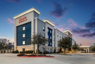 Hampton Inn & Suites Dallas/Plano-East - 8