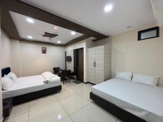 Hotel Shri Ram Legacy - 9