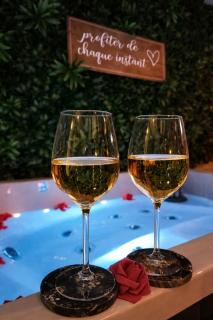L Ecrin des Secrets Love Room Jacuzzi privatif - 9