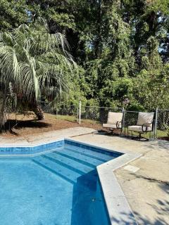 Southern Charm Pool Home Large Fenced-In Yard - 8