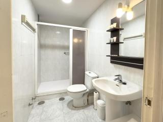 Cava Baja Signature Apartment - 4