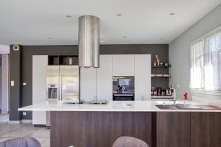 Superbe Villa, 4 chambres, parking, garage et piscine - 3