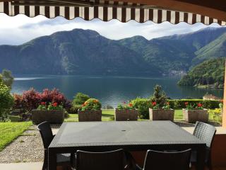 Apartment Bella Vista In Mezzegra with POOL sleeps 6- by Italian Apartments - 7