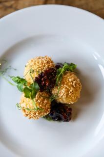 Kingston Country Courtyard - 1