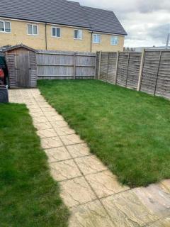 House- Sleeps 6 & Free Parking - 3