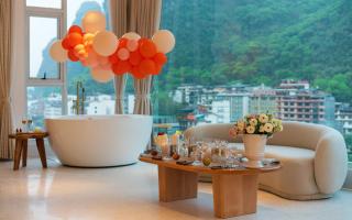 Yangshuo MINOS Hotel-Inspired by Santorini design, Entrance of Ten-Mile Gallery,Free Laundry,Itinerary Hepler,Book Tickets in Advance,E Scooter Service - Yangshuo - 1