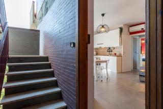 GuestHost - La Romantica - Lovely Apt with Terrace - 5