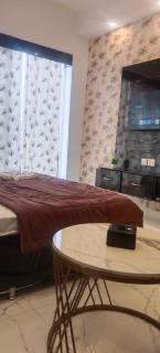 Craviq Hotels & Resturants - 4