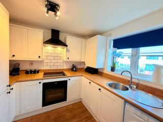 Filton's 2 bedroom Flat with Parking next to Filton College - Bristol - 8