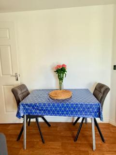 Filton's 2 bedroom Flat with Parking next to Filton College - Bristol - 2