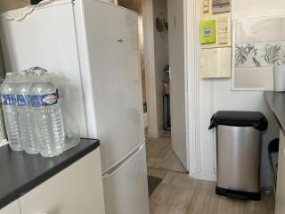 2 bedrooms only for 4 Guests No living room included - 3