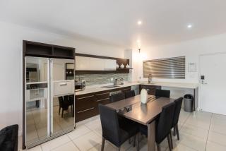 The Nicol Hotel and Apartments - 9