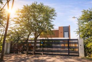 Alojamiento en Sanber de 2, 4, 6, o 8 Dormitorios - 0