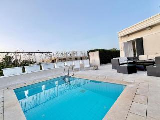 Sunlit & Unique 4BR Villa Gouna Hills Pool Lagoon - 9
