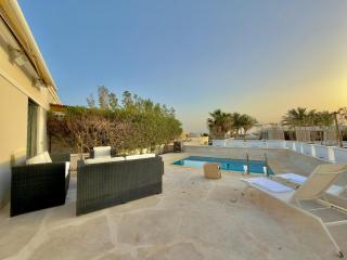 Sunlit & Unique 4BR Villa Gouna Hills Pool Lagoon - 2