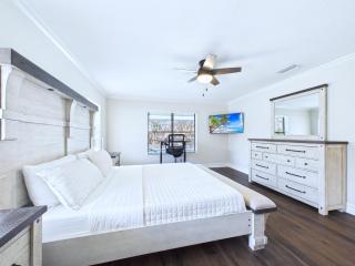 Indian Harbor Beach Pool Retreat - 5