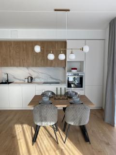 Ermi Street 2-Bedroom Apartment with Free Parking - 6