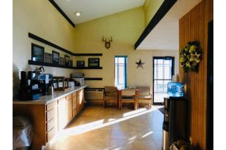 Homestead Inn Wolf Point Hwy 2 - 7