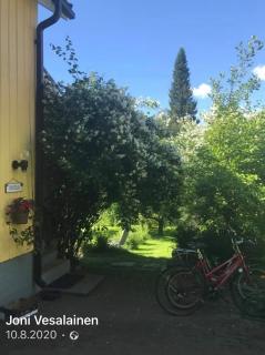 Omakotitalo Harjun vieressä aivan keskustassa - 4