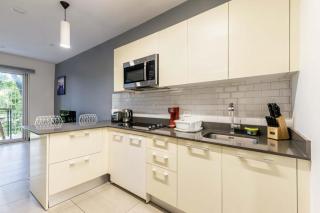 Cozy Studio in San Jose Urban Flats Building - 8