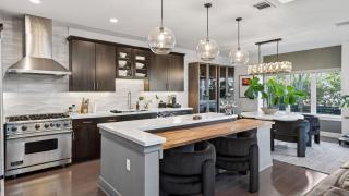 Bluebonnet Lane by AvantStay Near Lady Bird Lake Downtown Patio Firepit Designer Zilker Home - 6