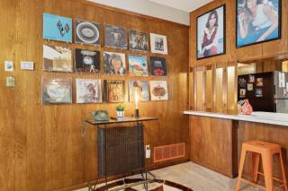The Groovy Casa - 1