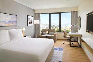 Crowne Plaza Muscat by IHG - 3