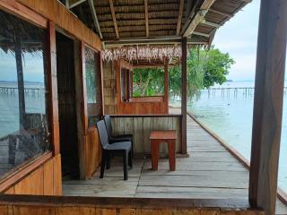 Raja Ampat Saukabu Homestay - 9