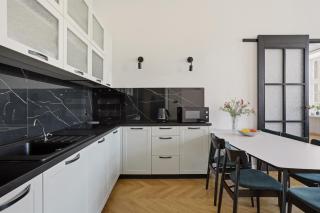 Market Square View 2 Rooms AS Home R26 79 m2 - 2