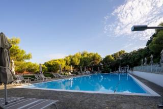 Appartamento in Residence con Piscina e Baia Privata - 2