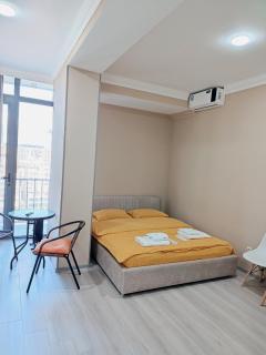 Квартира с красивым видом, современным дизайном и уютной атмосферой - 0