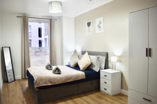 Luxury Apartment In City Centre Fast Wifi - 6