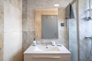 Madeirense Villa in Santa Cruz - 3