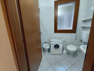 Two storey flat with garden - 5