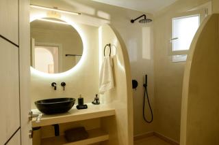 Ebita's Suites - 1