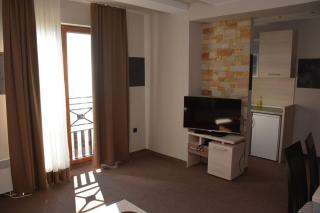 Lux Apartman u Hotelu Milmari - 4