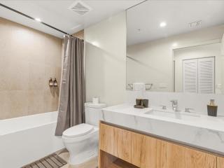 Downtown Miami Condo - Walk to Bayside - Miami - 4